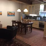 Апартаменты Casa Lucchese Al Borghetto *